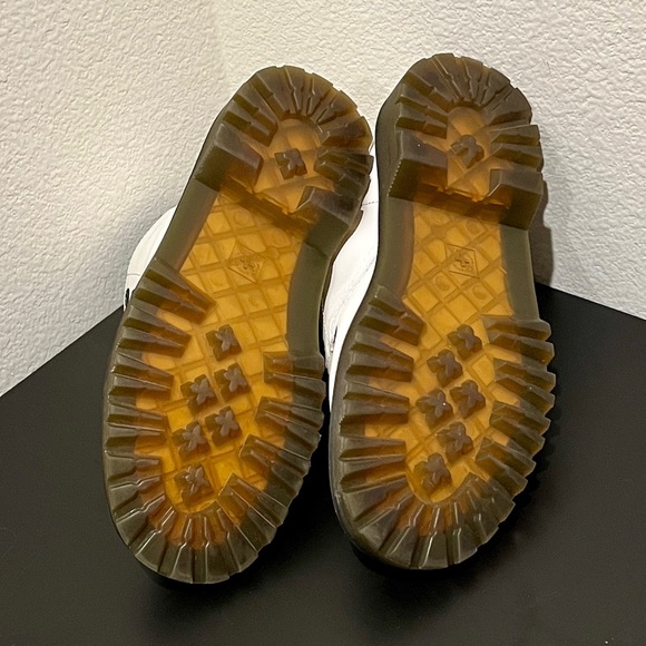 White Dr. Martens, size 7 - Picture 4 of 5